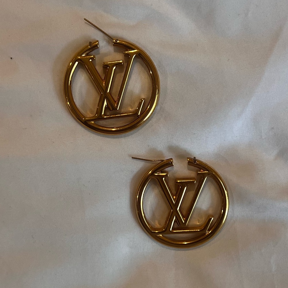Louis Vuitton LOGO hoops